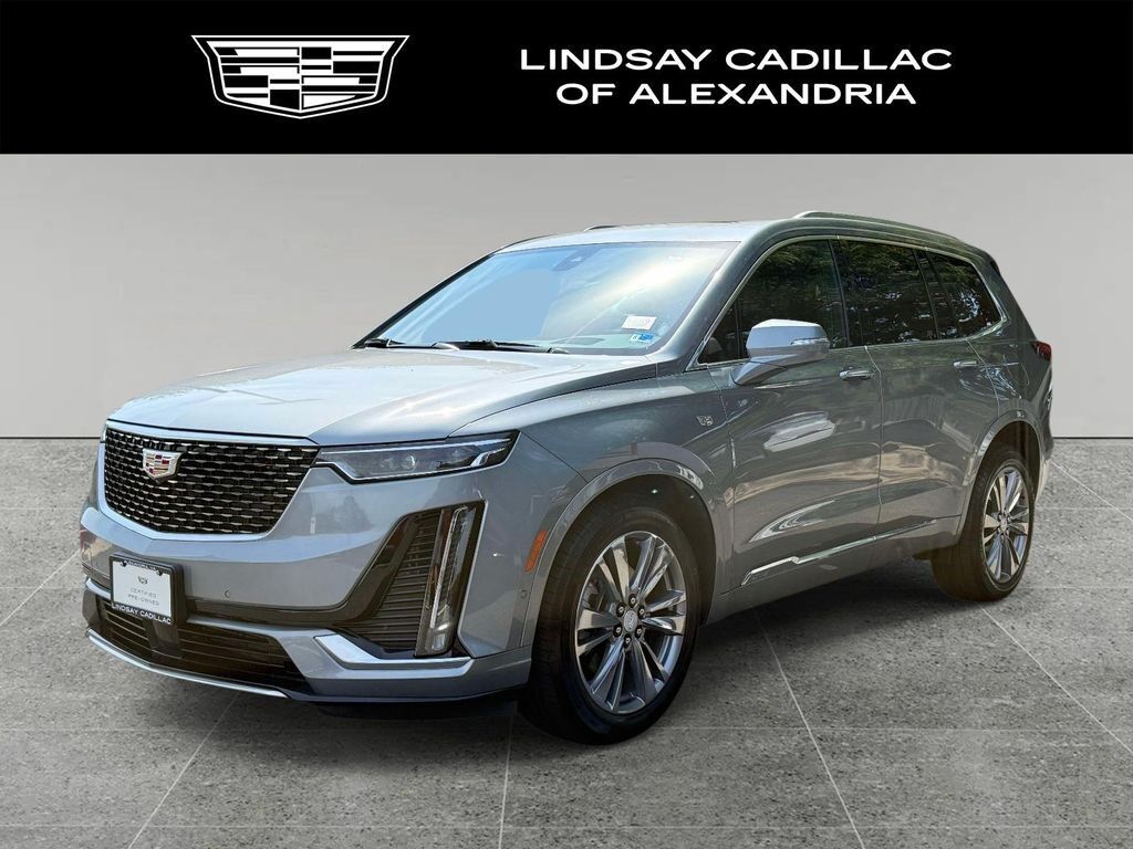 2025 Cadillac XT6 — photo 1 of 7