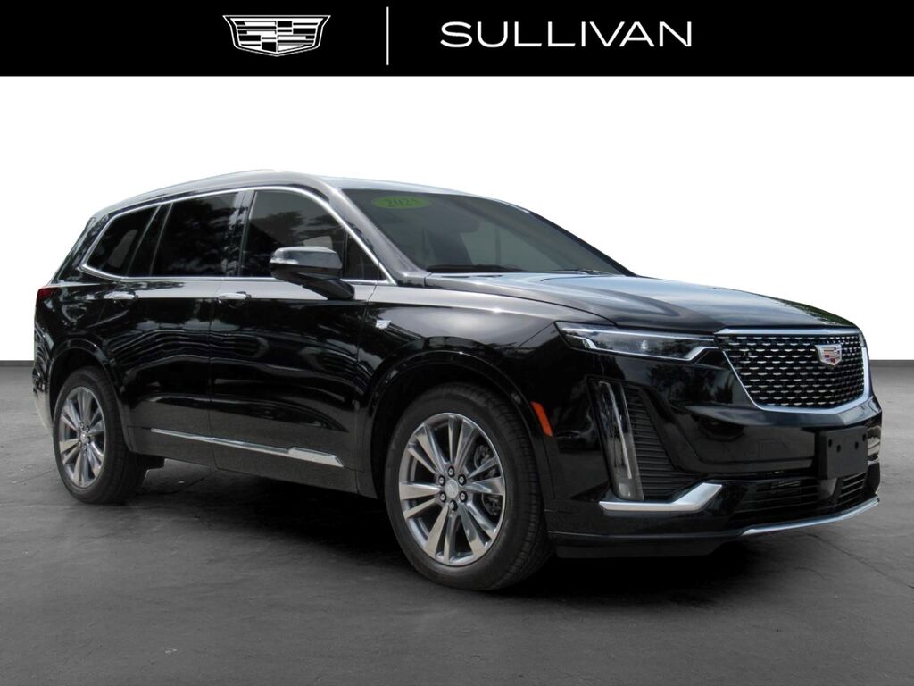 2025 Cadillac XT6 — photo 1 of 7