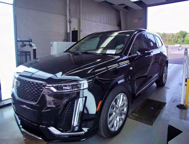2025 Cadillac XT6