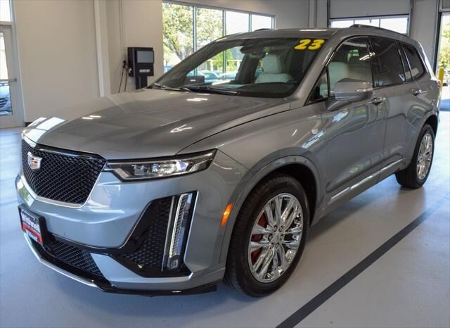 2023 Cadillac XT6 Sport — photo 1 of 39