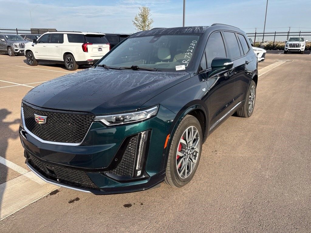 2024 Cadillac XT6 — photo 1 of 7