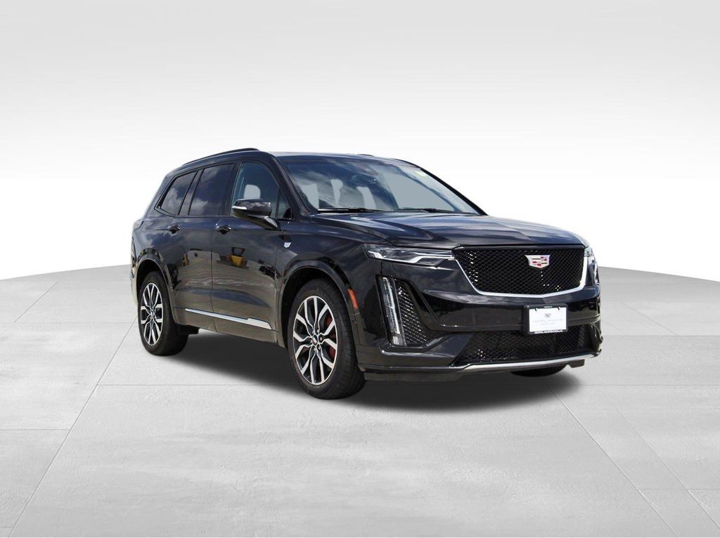 2024 Cadillac XT6 — photo 1 of 7