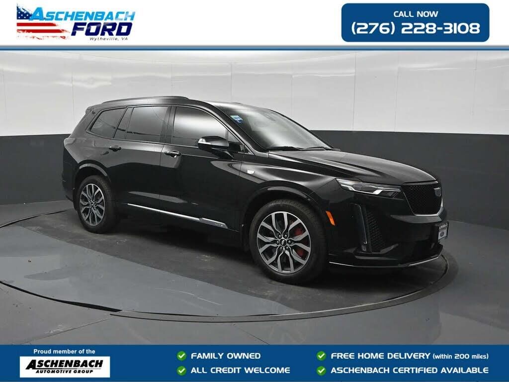 2024 Cadillac XT6 Sport — photo 1 of 1