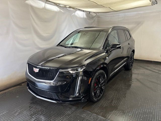 2024 Cadillac XT6 — photo 1 of 7
