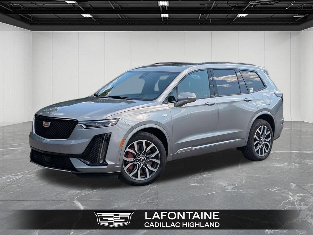 2024 Cadillac XT6 — photo 1 of 7