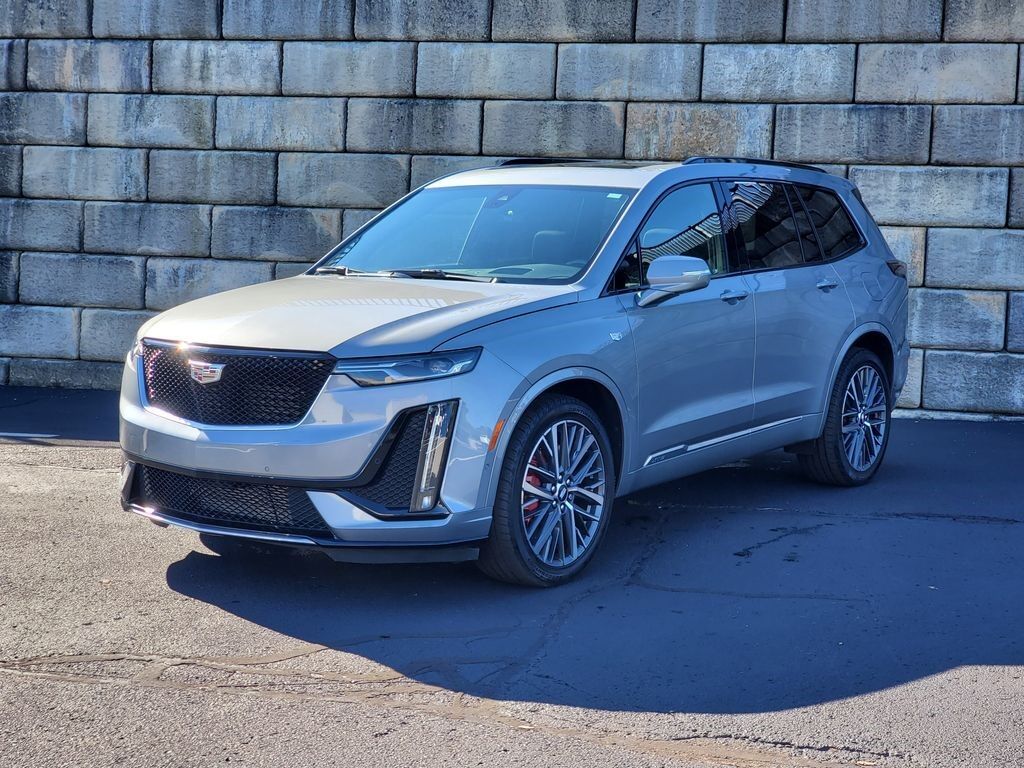 2025 Cadillac XT6 — photo 1 of 7
