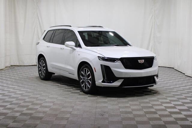 2024 Cadillac XT6 Sport — photo 1 of 13