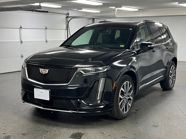 2023 Cadillac XT6 — photo 1 of 7