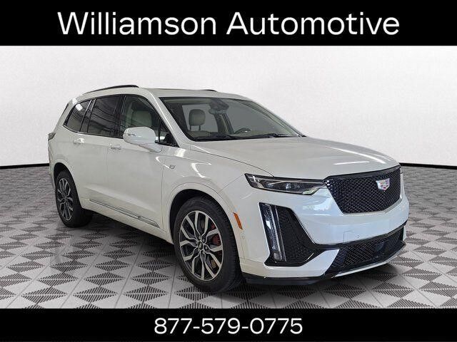 2024 Cadillac XT6 — photo 1 of 7