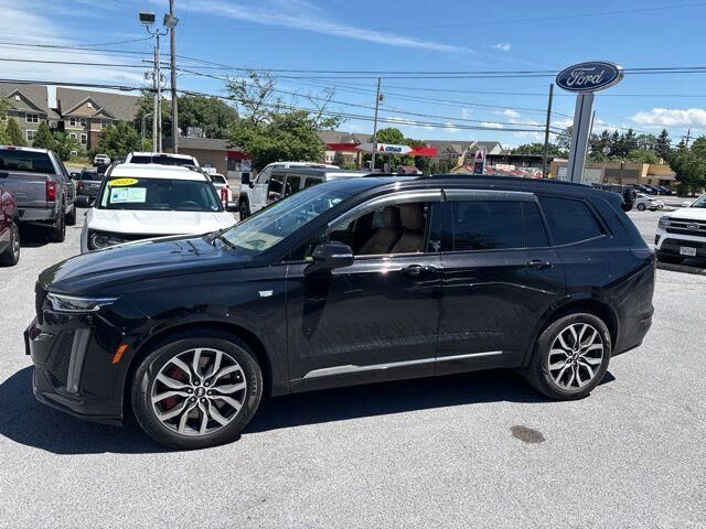 2023 Cadillac XT6 Sport