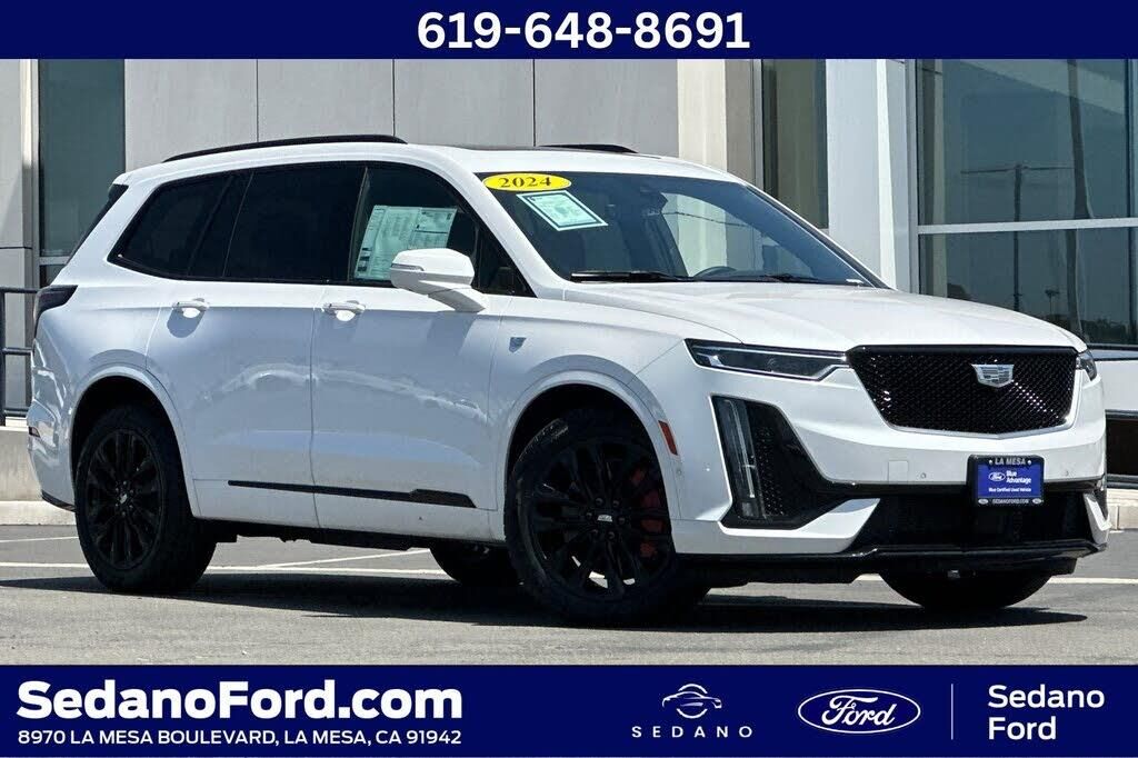 2024 Cadillac XT6 Sport — photo 1 of 2