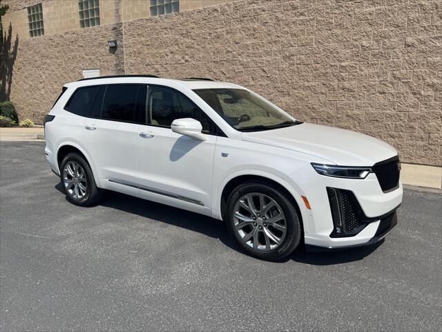 2020 Cadillac XT6 Sport — photo 1 of 13