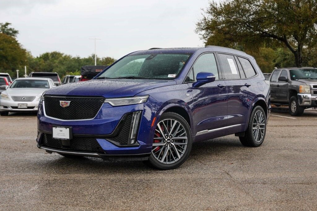 2024 Cadillac XT6 — photo 1 of 7