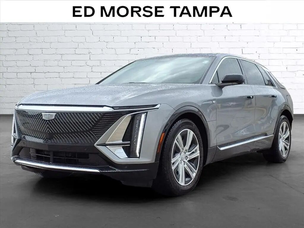 2024 Cadillac LYRIQ Tech — photo 1 of 26
