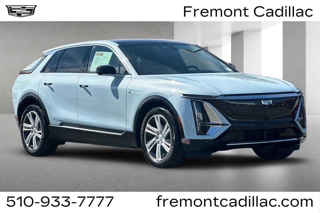 2024 Cadillac LYRIQ — photo 1 of 7