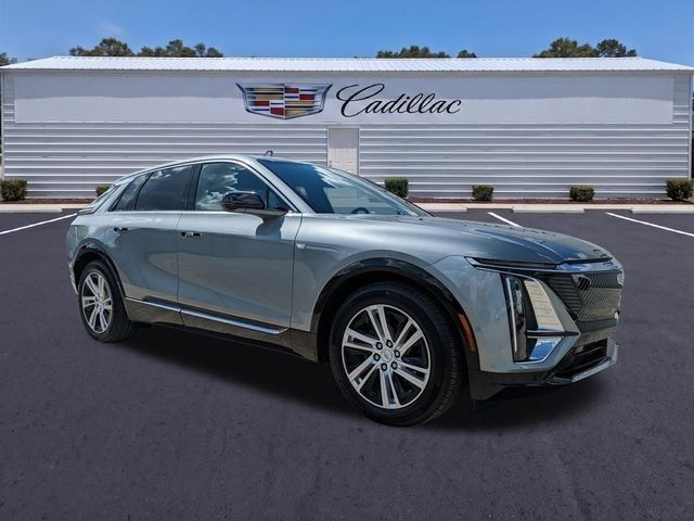 2024 Cadillac LYRIQ — photo 1 of 7