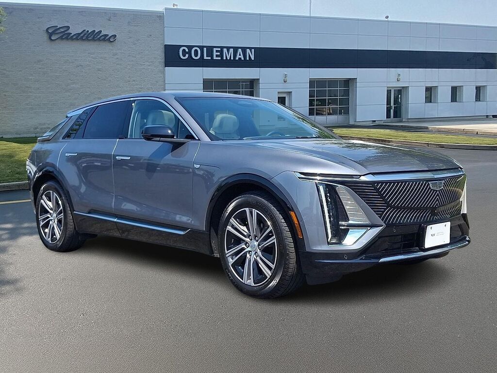 2023 Cadillac LYRIQ — photo 1 of 7