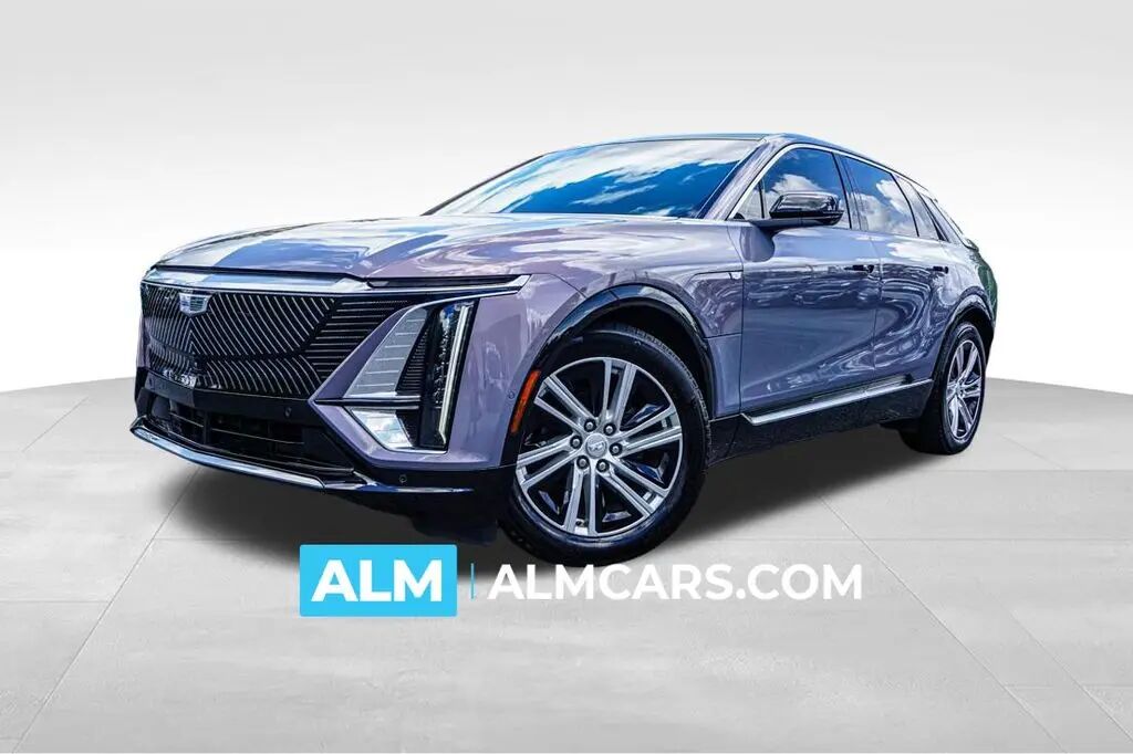 2024 Cadillac LYRIQ Tech — photo 1 of 11