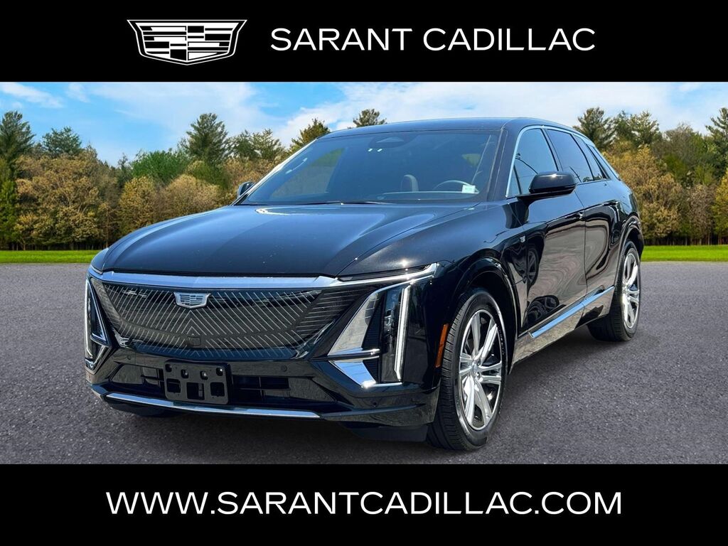 2024 Cadillac LYRIQ — photo 1 of 7
