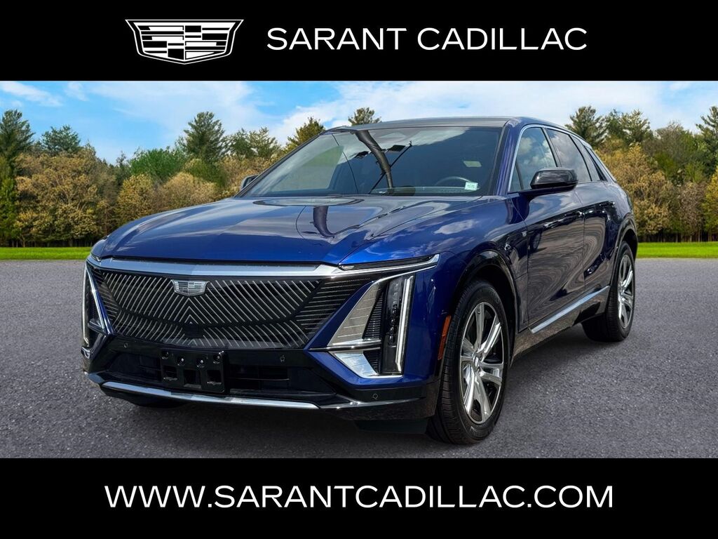 2024 Cadillac LYRIQ — photo 1 of 7