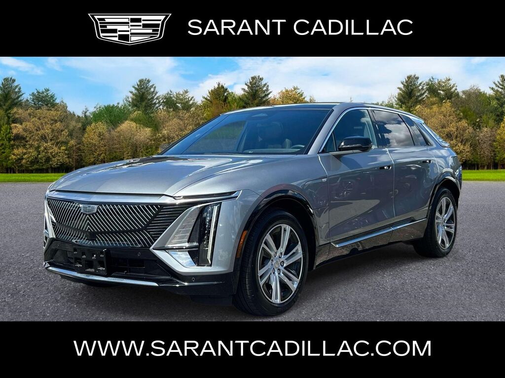 2024 Cadillac LYRIQ — photo 1 of 7
