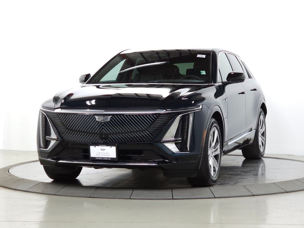 2024 Cadillac LYRIQ — photo 1 of 6