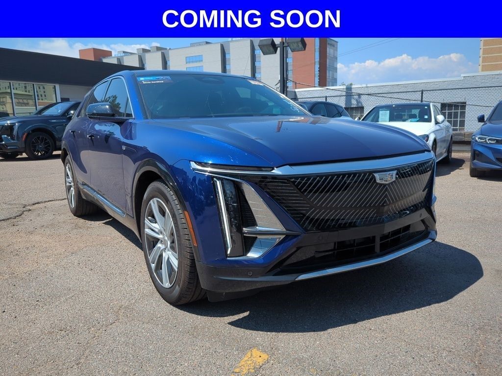 2024 Cadillac LYRIQ — photo 1 of 7