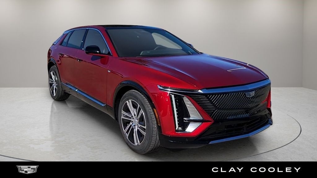 2025 Cadillac LYRIQ — photo 1 of 7