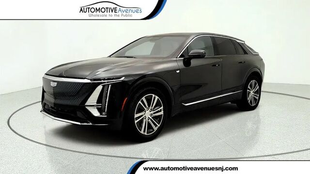 2025 Cadillac LYRIQ Luxury 1