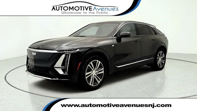 2025 Cadillac LYRIQ Luxury 1