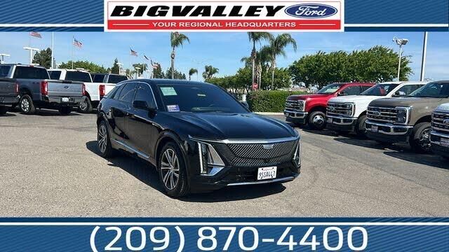 2025 Cadillac LYRIQ Luxury 1 — photo 1 of 2