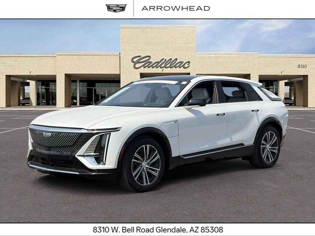 2024 Cadillac LYRIQ — photo 1 of 7