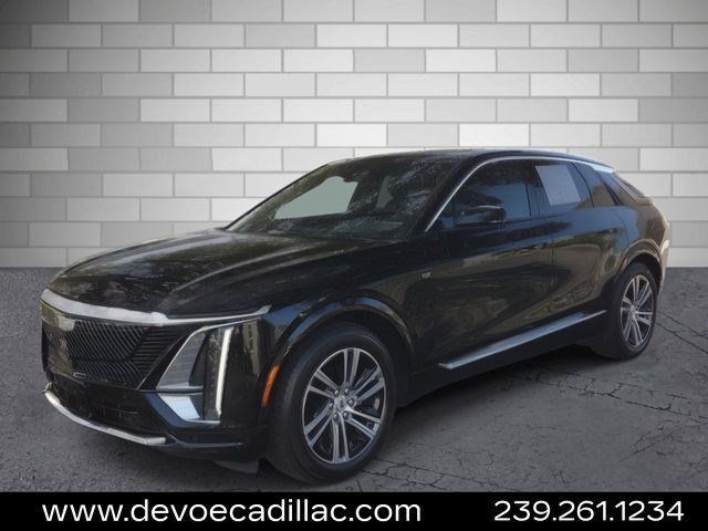 2024 Cadillac LYRIQ — photo 1 of 7