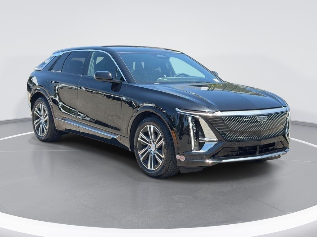 2024 Cadillac LYRIQ — photo 1 of 7