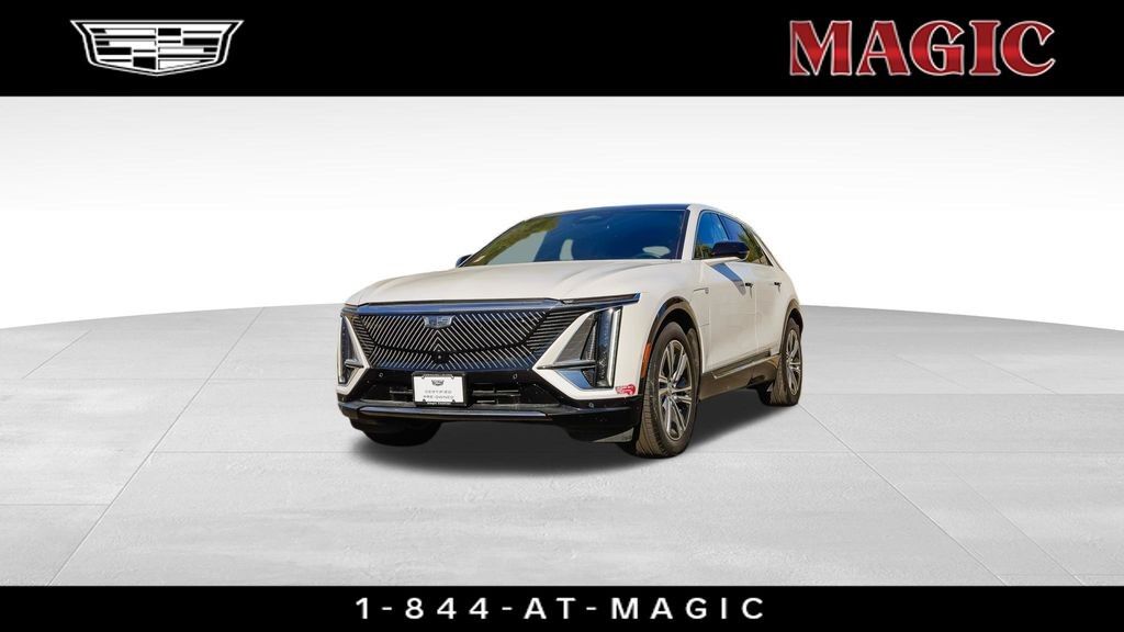 2024 Cadillac LYRIQ — photo 1 of 7