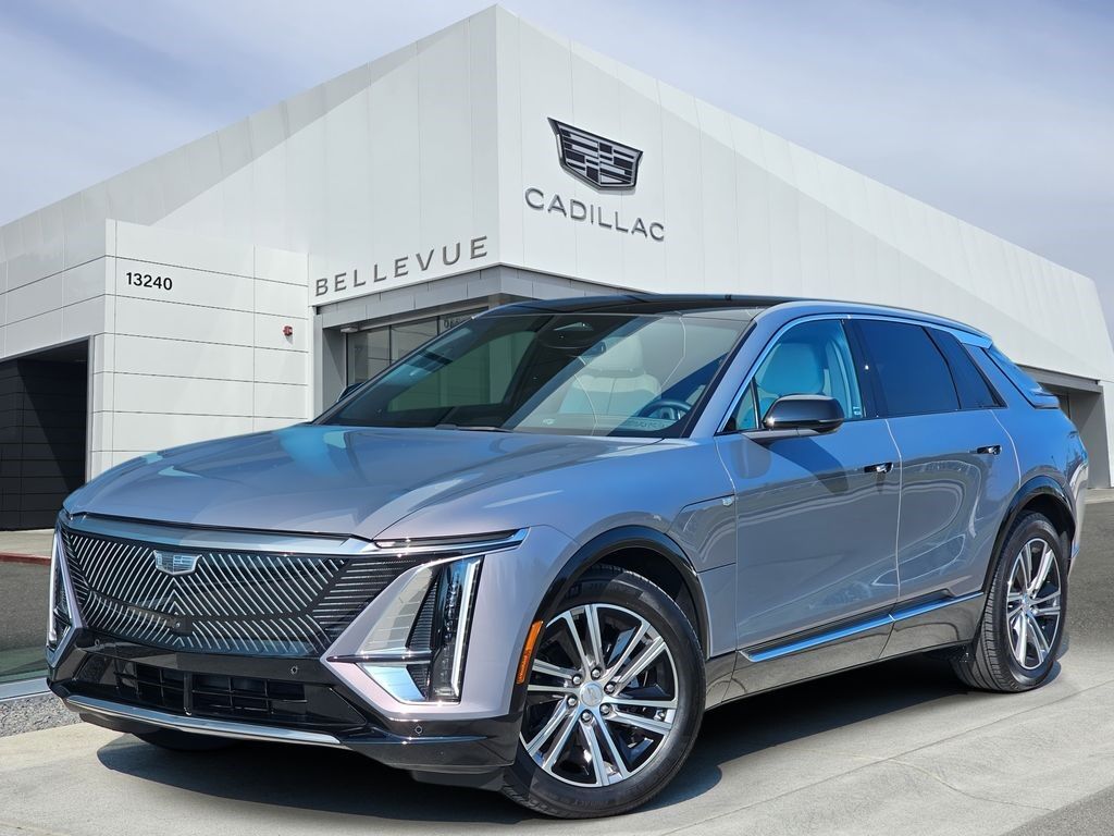 2024 Cadillac LYRIQ — photo 1 of 7