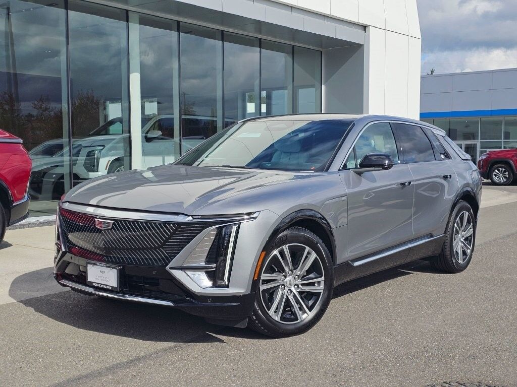 2024 Cadillac LYRIQ — photo 1 of 7