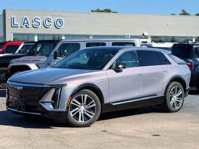 2024 Cadillac LYRIQ Luxury 1