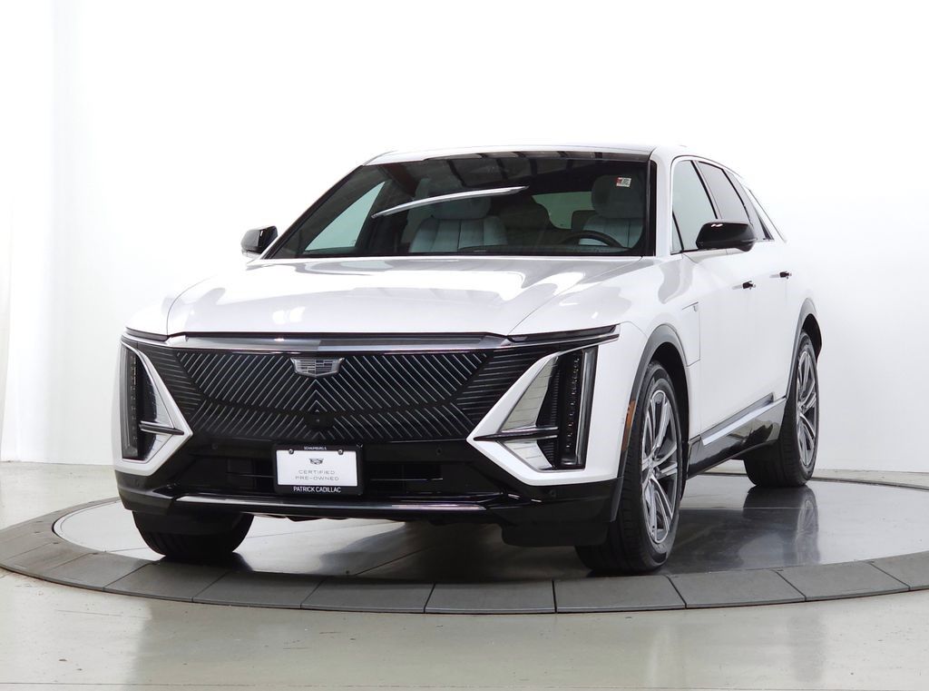 2024 Cadillac LYRIQ — photo 1 of 6