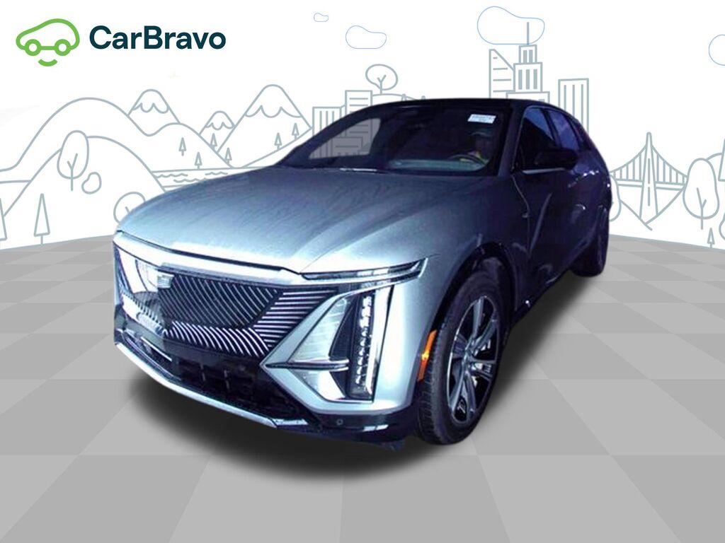 2024 Cadillac LYRIQ Luxury 2 — photo 1 of 6