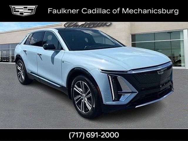 2024 Cadillac LYRIQ — photo 1 of 7