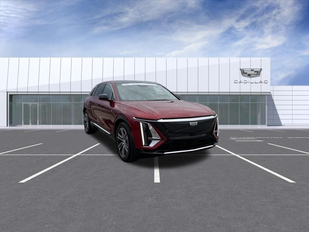 2024 Cadillac LYRIQ — photo 1 of 7