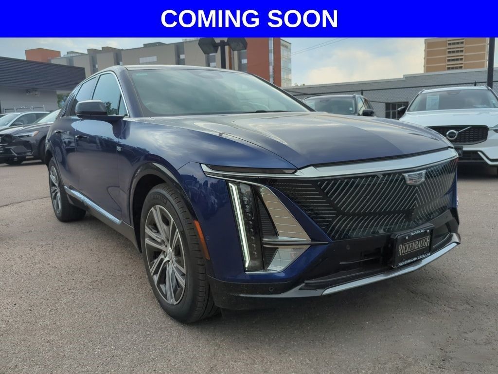 2024 Cadillac LYRIQ — photo 1 of 7