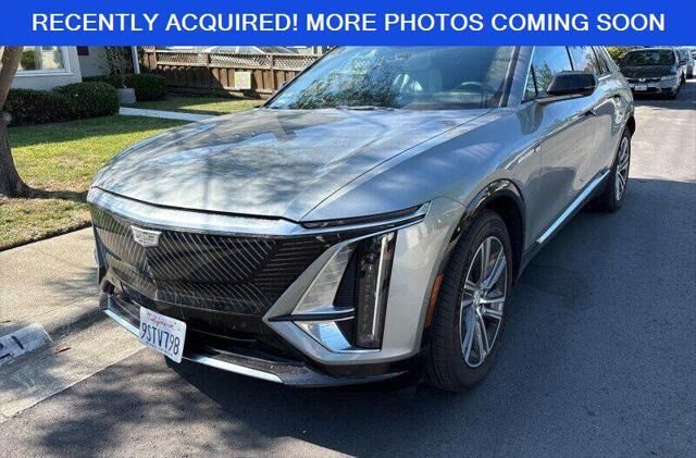 2024 Cadillac LYRIQ Luxury 2