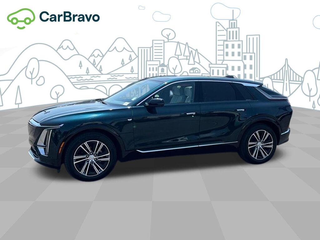 2024 Cadillac LYRIQ Luxury 2 — photo 1 of 7