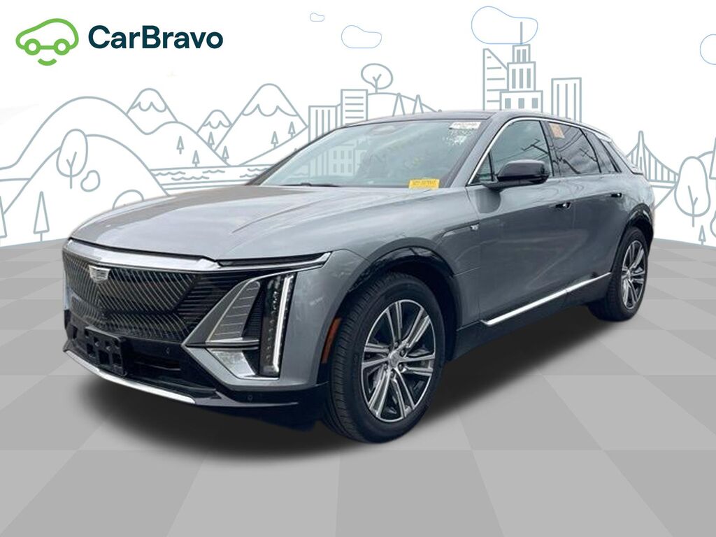 2024 Cadillac LYRIQ Luxury 2 — photo 1 of 6