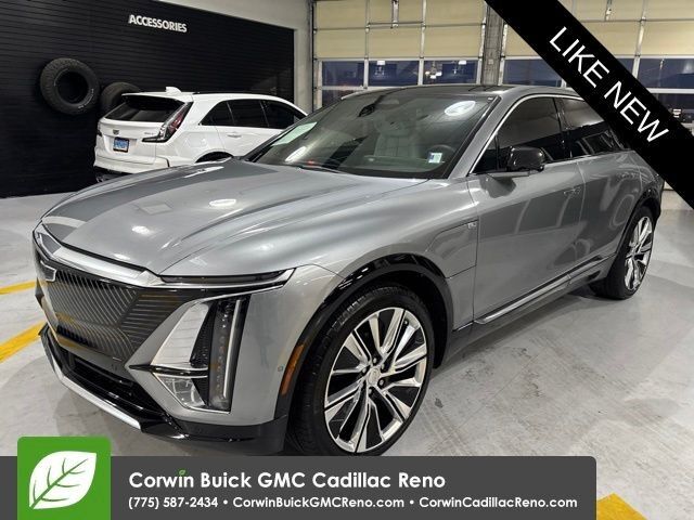 2024 Cadillac LYRIQ — photo 1 of 7