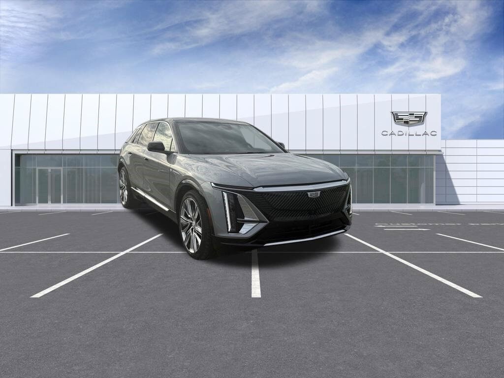 2024 Cadillac LYRIQ — photo 1 of 7