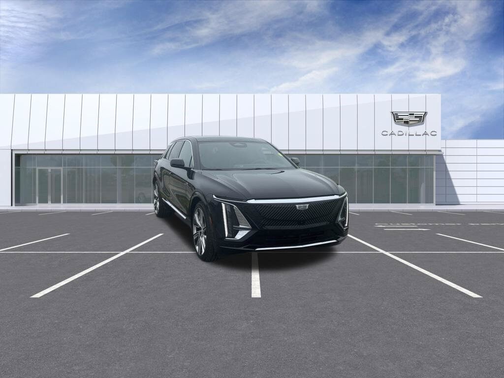 2024 Cadillac LYRIQ — photo 1 of 7
