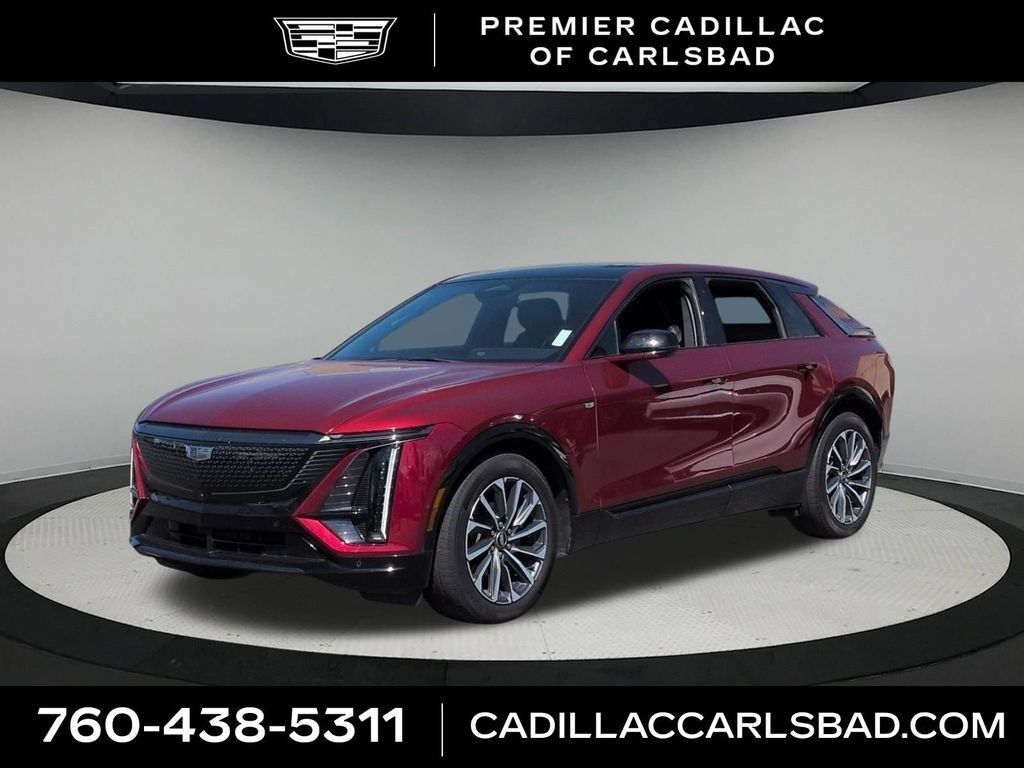 2024 Cadillac LYRIQ — photo 1 of 7